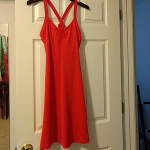 M mountain hardwear red criss cross dress